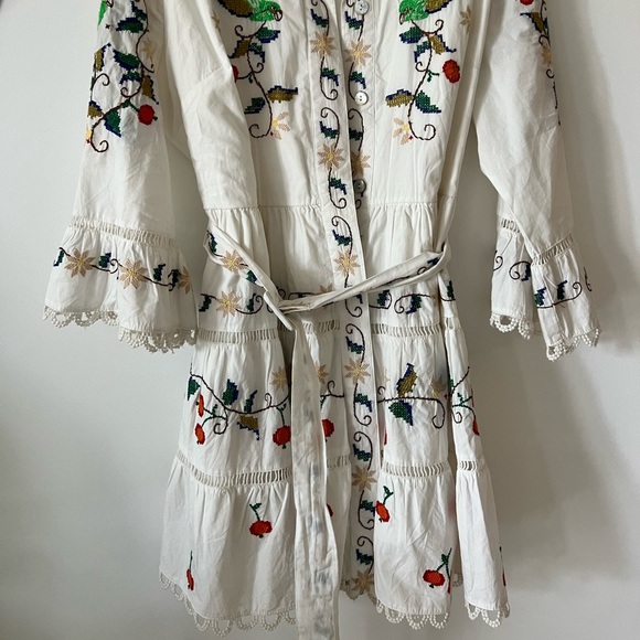 ❤️ Offers FARM Rio White Embroidered Mini Dress - Picture 5 of 7